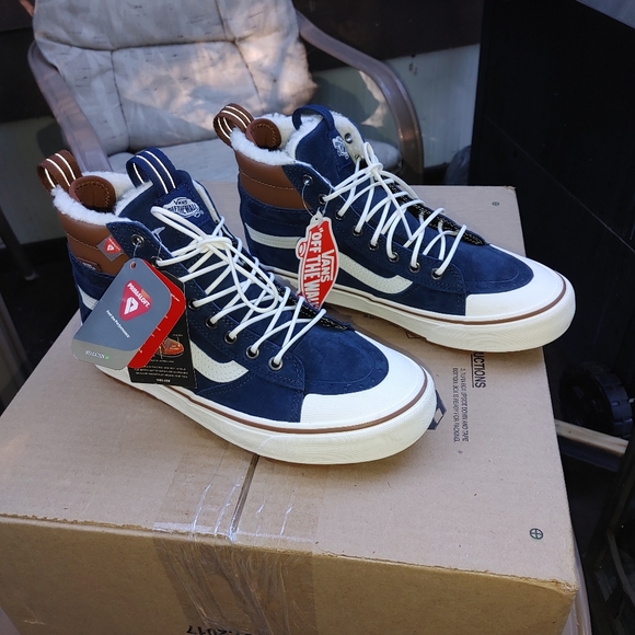 VANS SK8-HI MTE 2.0 DX DRESS BLUE - Picture 1 of 13
